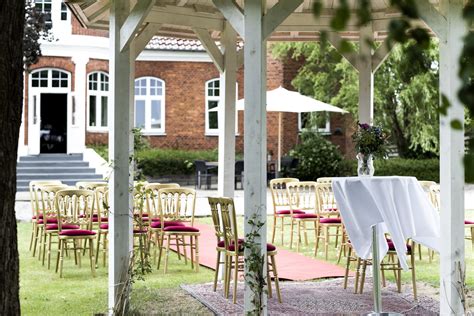 bryllupslokationer med overnatning|De 25 bedste steder til et bryllup med overnatning på Sjælland.